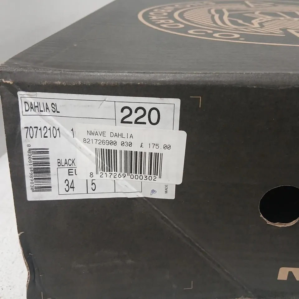 NORTHWAVE DAHLIA SL SNOWBOARD BOOTS – WOMEN'S, BLACK & PINK (EU 34)