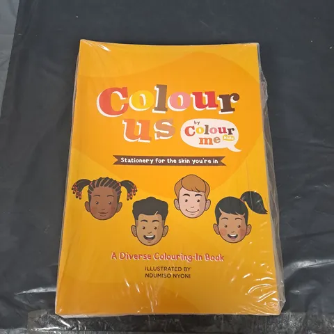 BOX OF APPROXIMATELY 125 COLOUR US BY COLOUR ME KIDS DIVERSE COLOURING BOOKS
