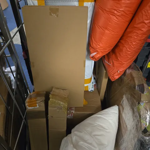 APPROXIMATELY 10 ASSORTED HOUSEHOLD PRODUCTS TO INCLUDE CUSHIONS, STORAGE BOXES, BICYCLE TYRES ETC 