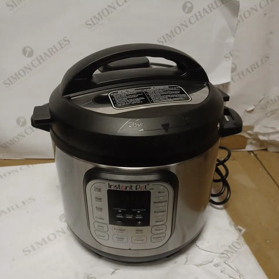 INSTANT POT DUO SMART PRESSURE COOKER