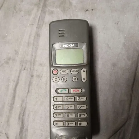 NOKIA MOBILE PHONE – BLACK, CLASSIC BRICK-STYLE 