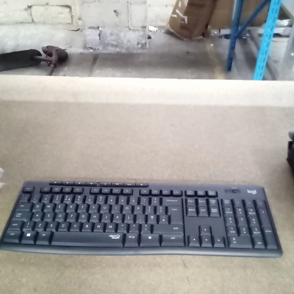 BOXED LOGITECH MK295 WIRELESS KEYBOARD