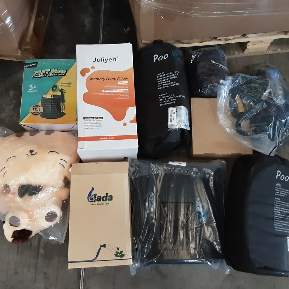 PALLET OF ASSORTED PRODUCTS TO INCLUDE FLEXI HOSE, INFINITE BACK CUSHION, INFINITE GEL INFUSED WHEELCHAIR CUSHION, POOTACK, JULIE MEMORY FOAM PILLOW, GADA GARDEN HOSE