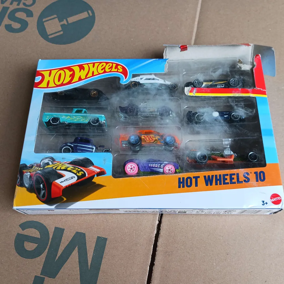 BOXED HOT WHEELS 10 