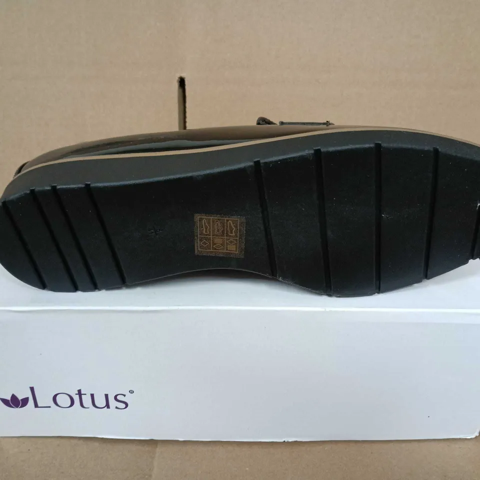 BOXED PAIR OF  LOTUS YORK BLACK PATENT LOAFERS - UK SIZE 8