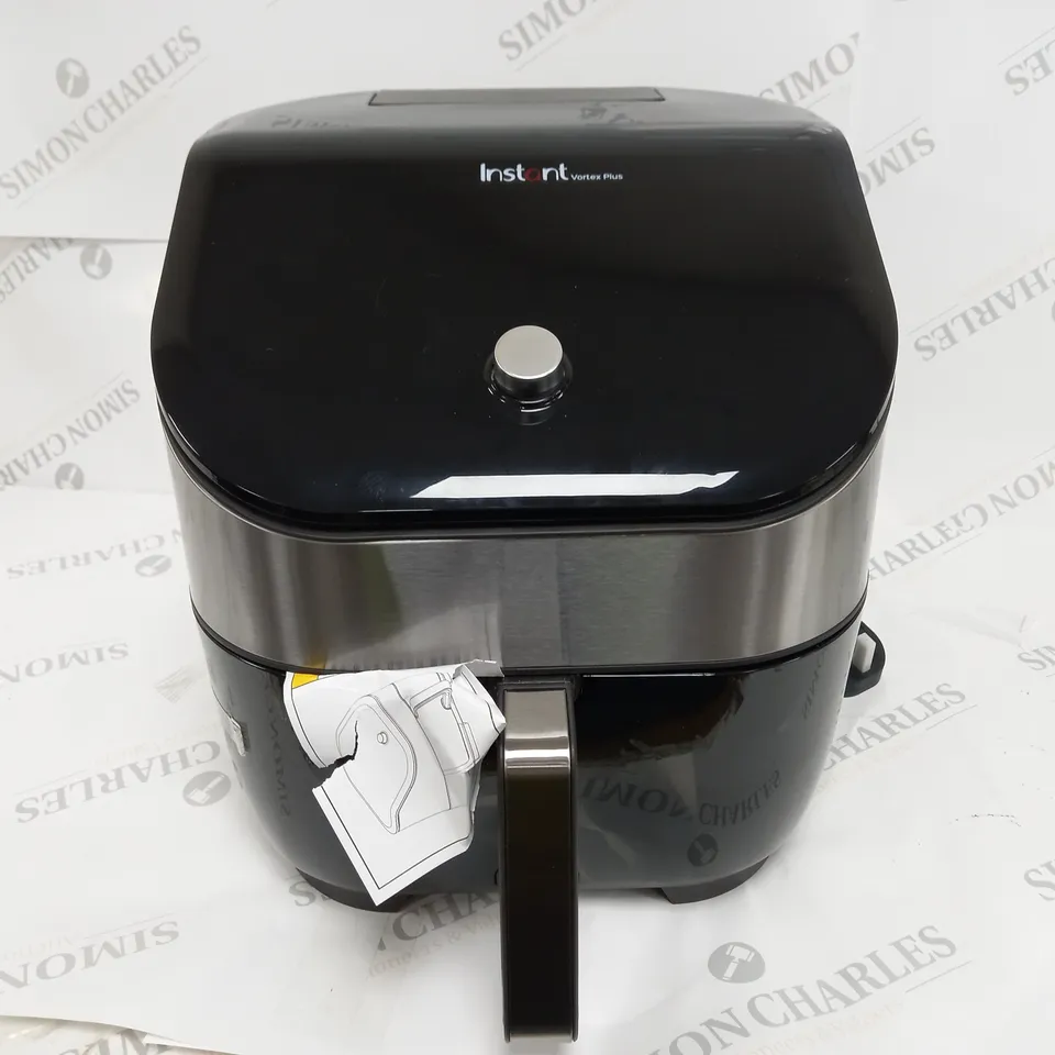BOXED INSTANT VORTEX 6 IN 1 AIR FRYER 