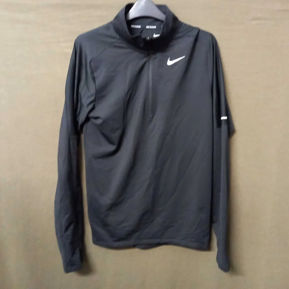 NIKE RUNNING HALF ZIP LONG SLEEVE JACKET - SMALL
