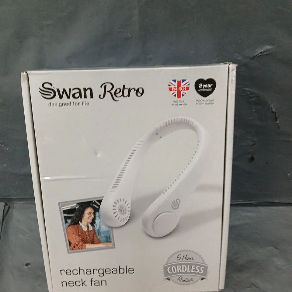 BOXED SWAN RETRO NECK FAN 