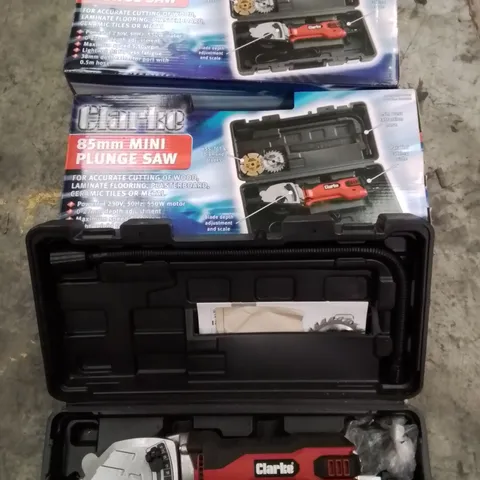 MIXED BOX OF TOOLS AND MACHINERY EQUIPMENT TO INCLUDE: X3 85MM MINI PLUNGE SAWS AND X2 TORX/STAR IMPACT BIT SET