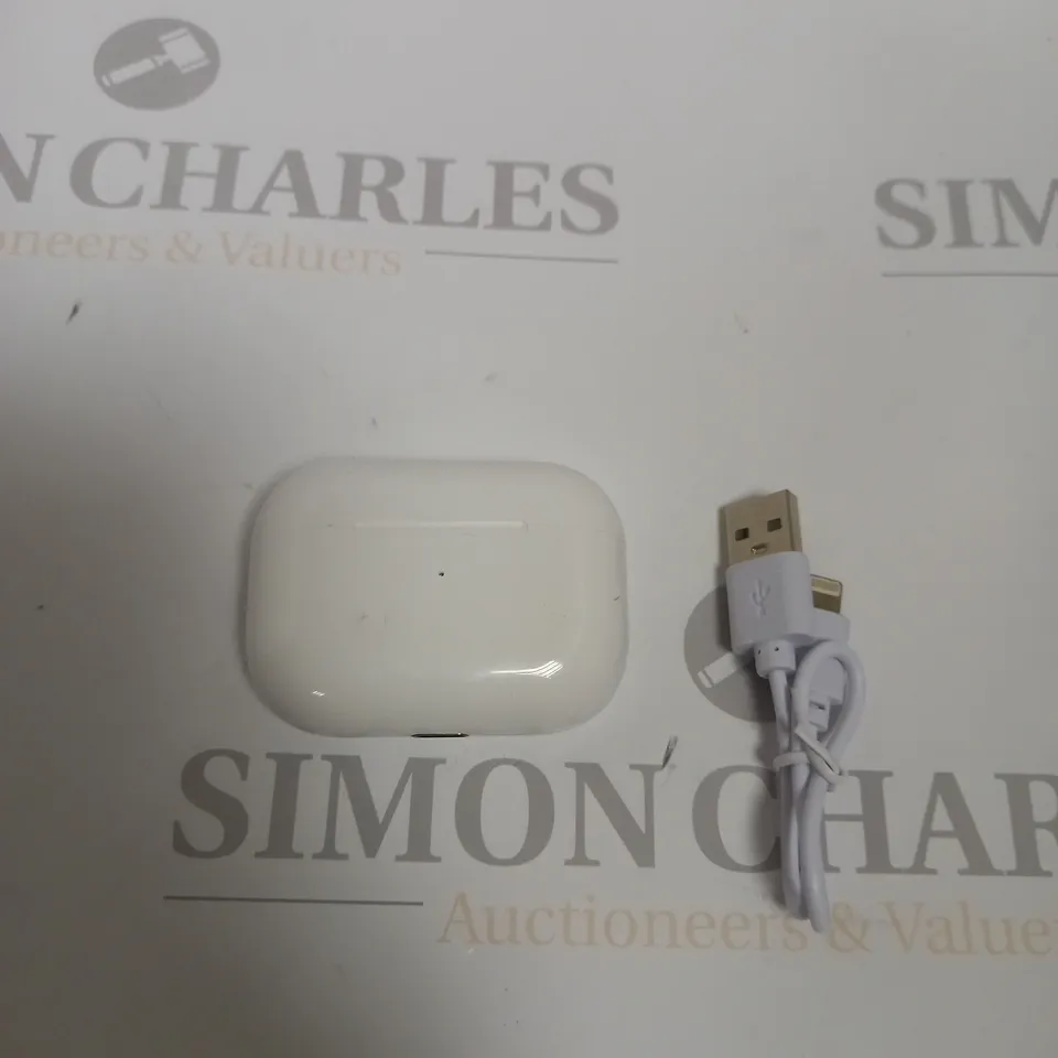 INPOD 3 WIRELESS EARBUDS - WHITE. 