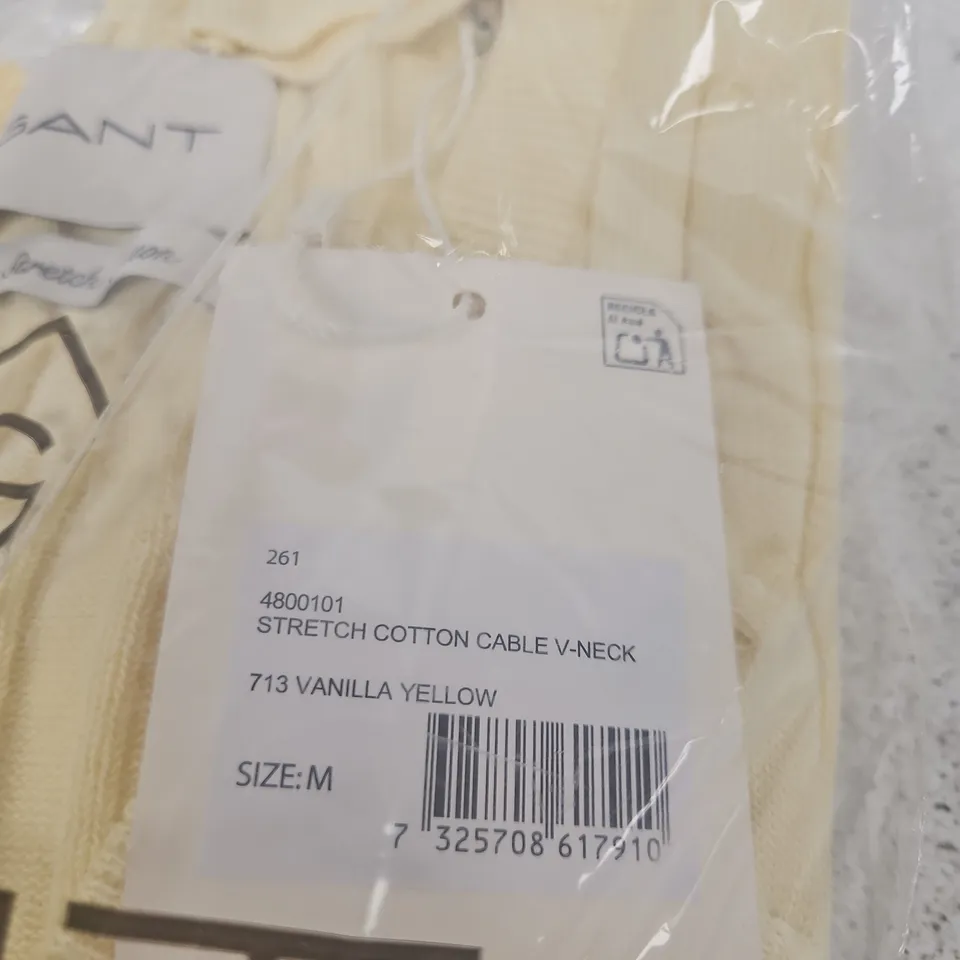 GANT STRETCH COTTON CABLE KNIT SWEATER – VANILLA YELLOW – UK SIZE M