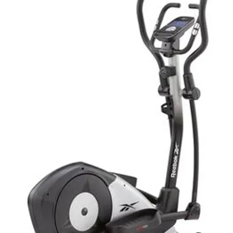 BOXED REEBOK ASTRORIDE A4.0 CROSS TRAINER