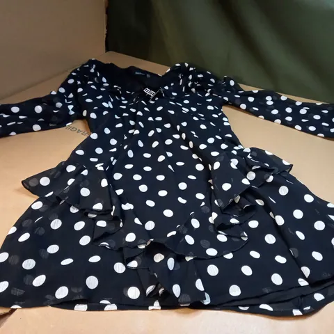 BOOHOO BLACK RUFFLE PRINTED MINI DRESS - SIZE 14