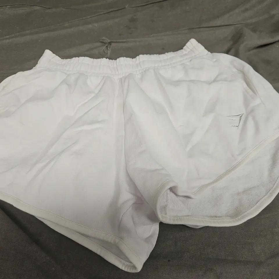 WHITE GYMSHARK SHORTS SIZE SMALL