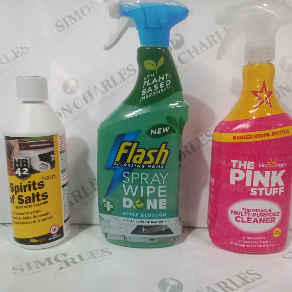 APPROXIMATELY 15 ASSORTED HOUSEHOLD ITEMS TO INCLUDE THE PINK STUFF, FLASH, SPIRITS OF SALTS, ETC - COLLECTION ONLY