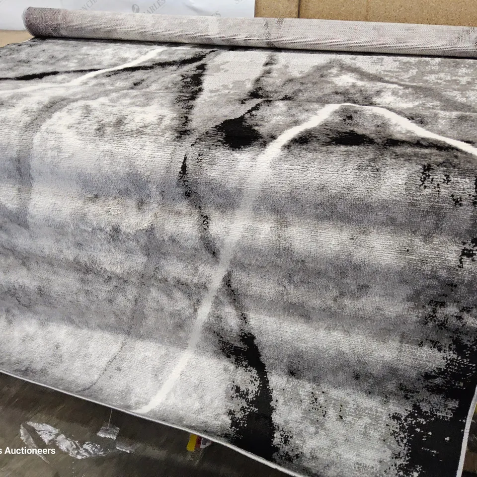 CASSONDRA GREY/BLACK RUG 120 × 170