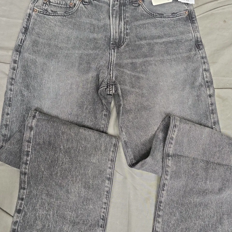 ABERCROMBIE & FITCH LOOSE JEANS IN WASHED BLACK - 13/14 REG