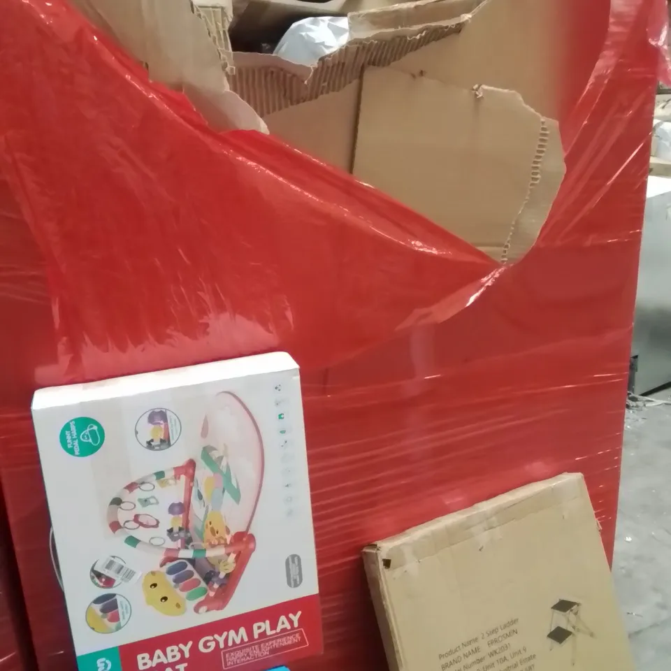 PALLET OF ASSORTED HOUSEHOLD GOODS AND PRODUCTS TO INCLUDE;2 STEP LADDER,BABY GYM ACTIVITY MAT,WATER TABLE