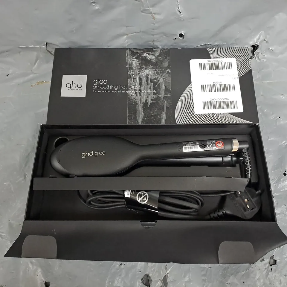 GHD GLIDE - SMOOTHING HOT BRUSH