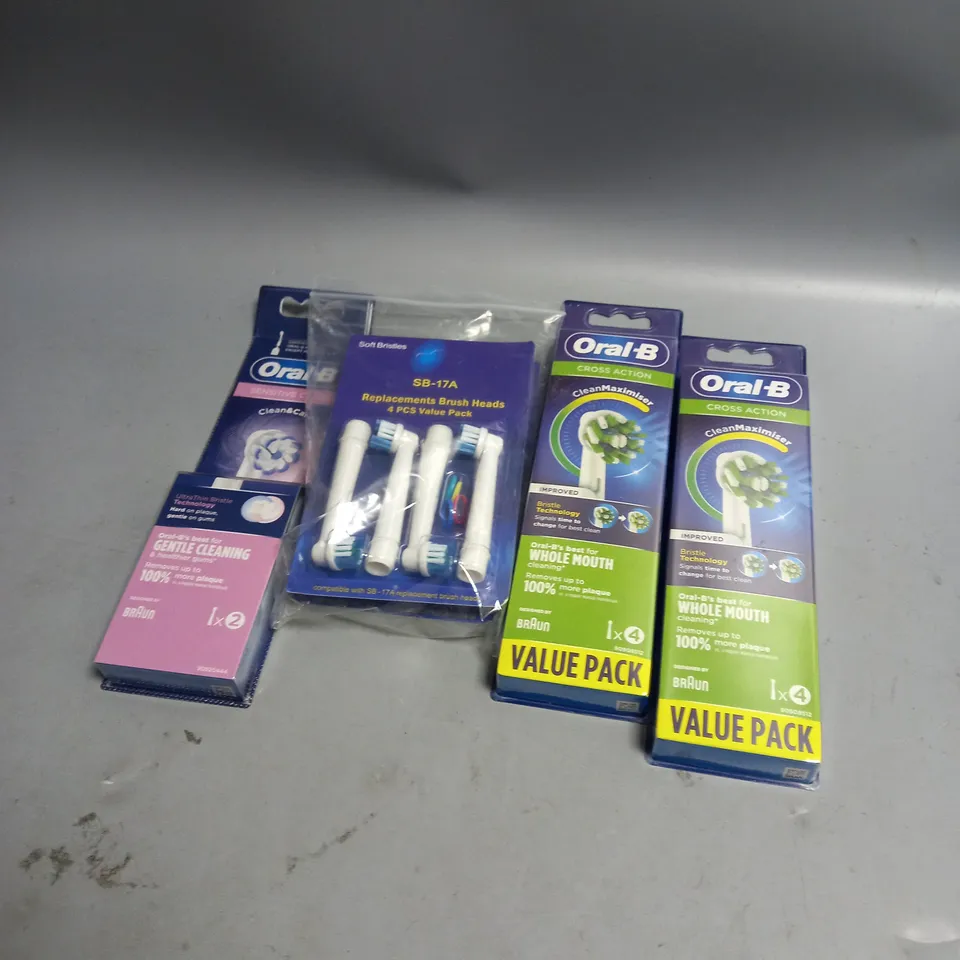 LOT OF 4 PACKS OF REPLACEMENT ELECTRIC TOOTHBRUSH HEADS ORAL-B