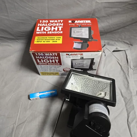 ROADSTER 150W HALOGEN FLOOD LIGHT WITH SENSOR – OUTDOOR LIGHTING (BOXED)