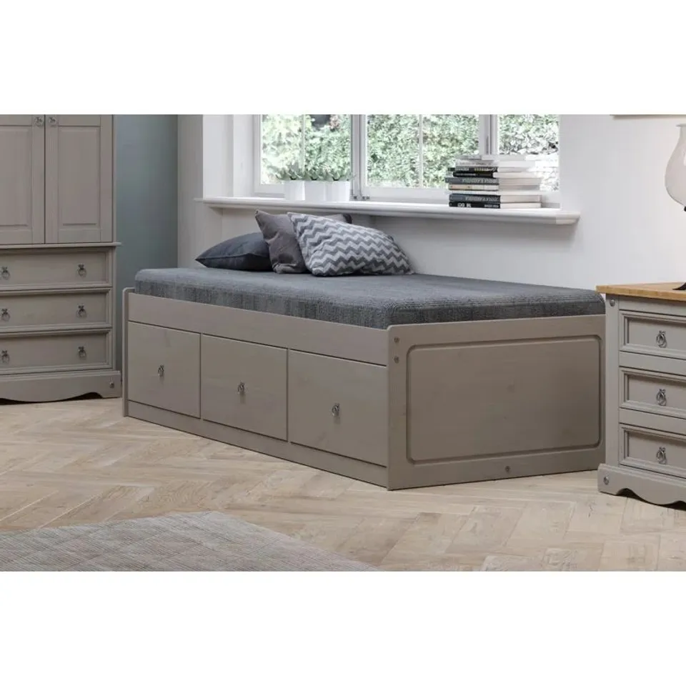 BOXED APACHE CABIN BED (1 OF 2 BOXES)