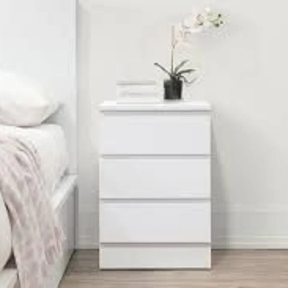 BOXED OSLO 3 DRAWER BEDSIDE TABLE (1 BOX)