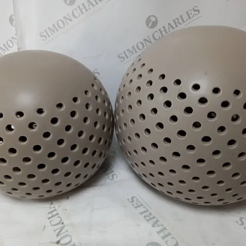 K BY KELLY HOPPEN SET OF 2 INDOOR OUTDOOR ORBS 25CM AND 30CM - TAUPE