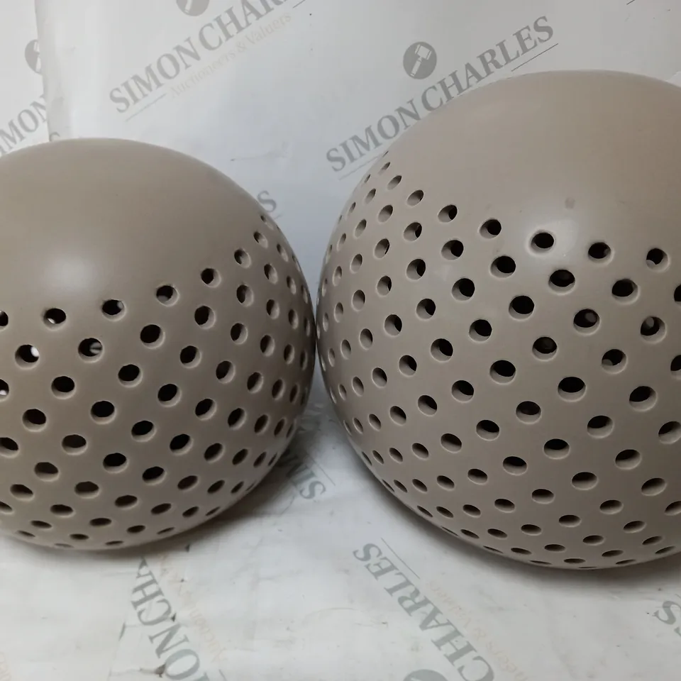 K BY KELLY HOPPEN SET OF 2 INDOOR OUTDOOR ORBS 25CM AND 30CM - TAUPE