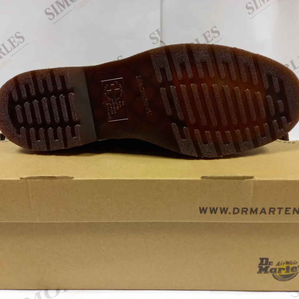 BOXED PAIR OF DR MARTENS REPELLO CALF SUEDE SHOES IN OLIVE UK SIZE 12 