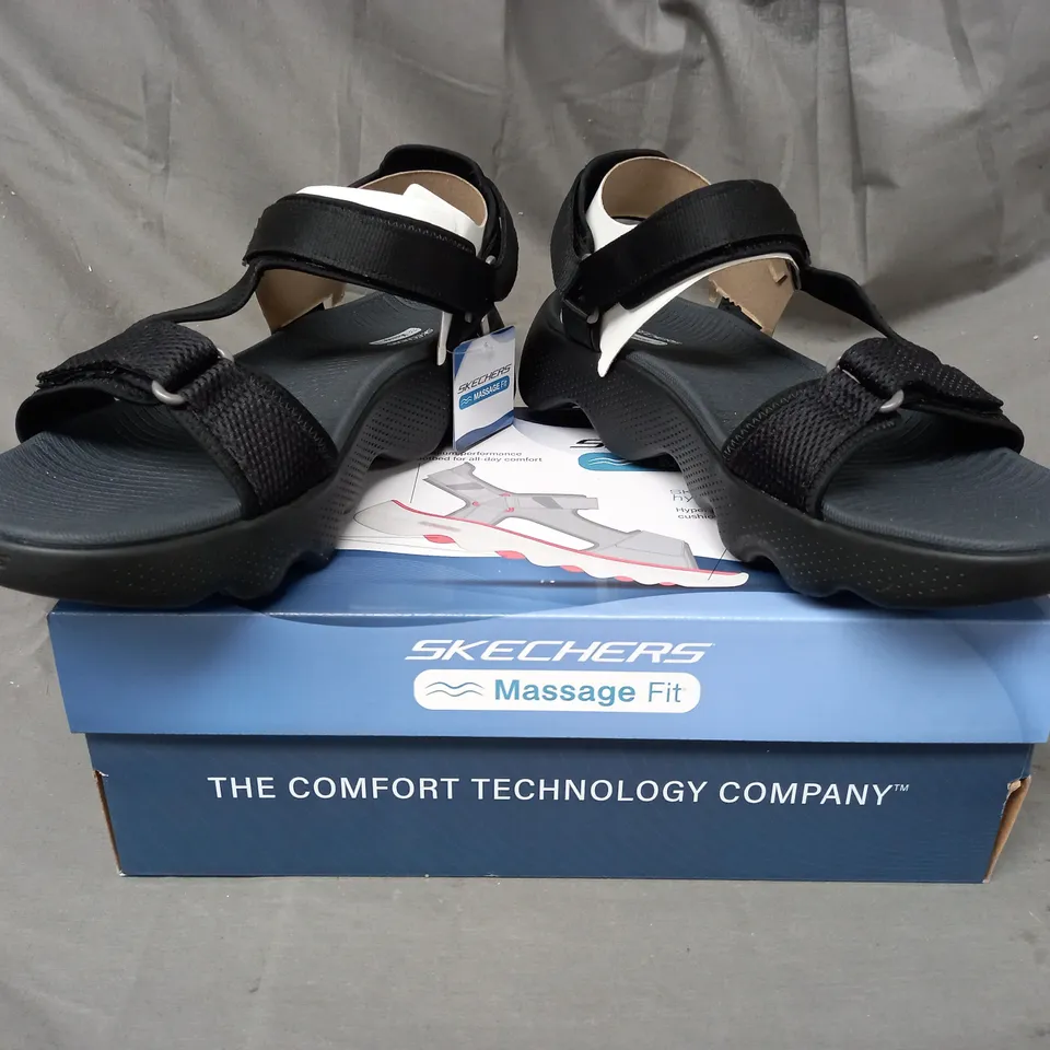 BOXED PAIR OF SKECHERS GO WALK MASSGE FIT SANDALS IN BLACK UK SIZE 12