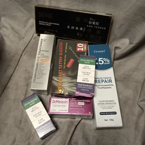 APPROXIMATELY 15 ASSORTED COSMETICS ITEMS TO INCLUDE HYALURONIC ACID, TEMPORARY EYE TIGHTENER, PEPTIDE COLLAGEN FIRMING, ETC