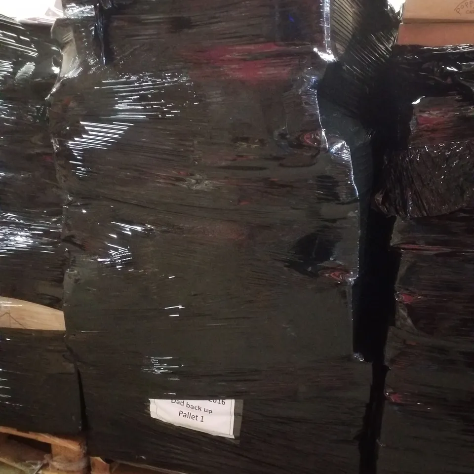 PALLET CONTAINING LARGE QUANTITY OF ASSORTED GREETINGS CARDS