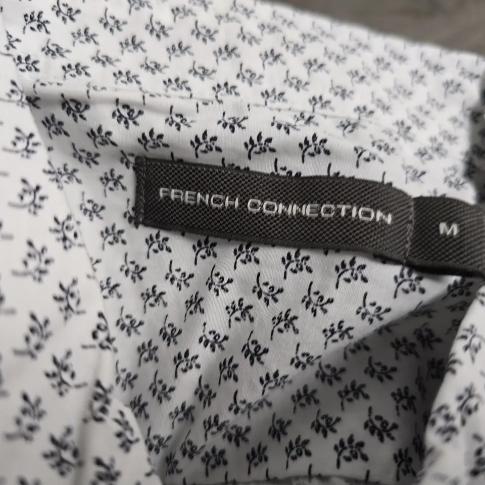 FRENCH CONNECTION MEN'S SHIRT – WHITE WITH SMALL BLACK FLORAL PRINT, SIZE M