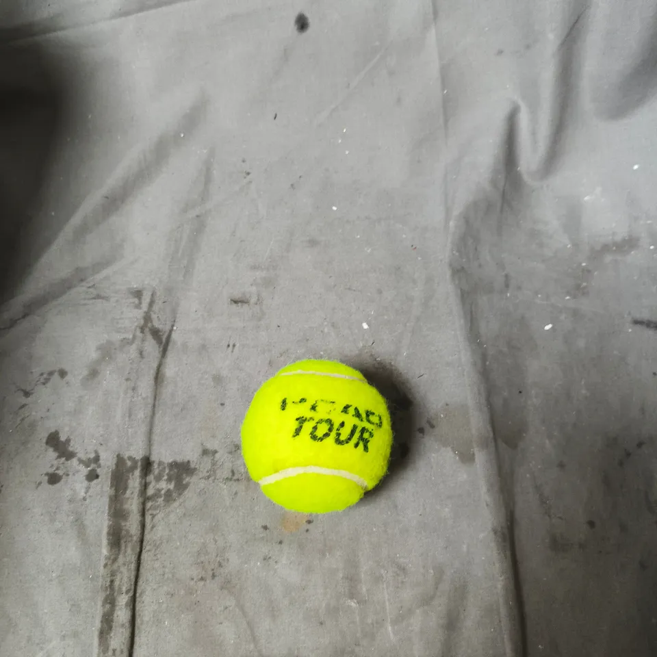 APPROXIMATELY 12 ASSORTED ITEMS INCLUDING TENNIS BALLS , EMBOSSING SEAL AND ARTISTS AIR DRY CLAY 