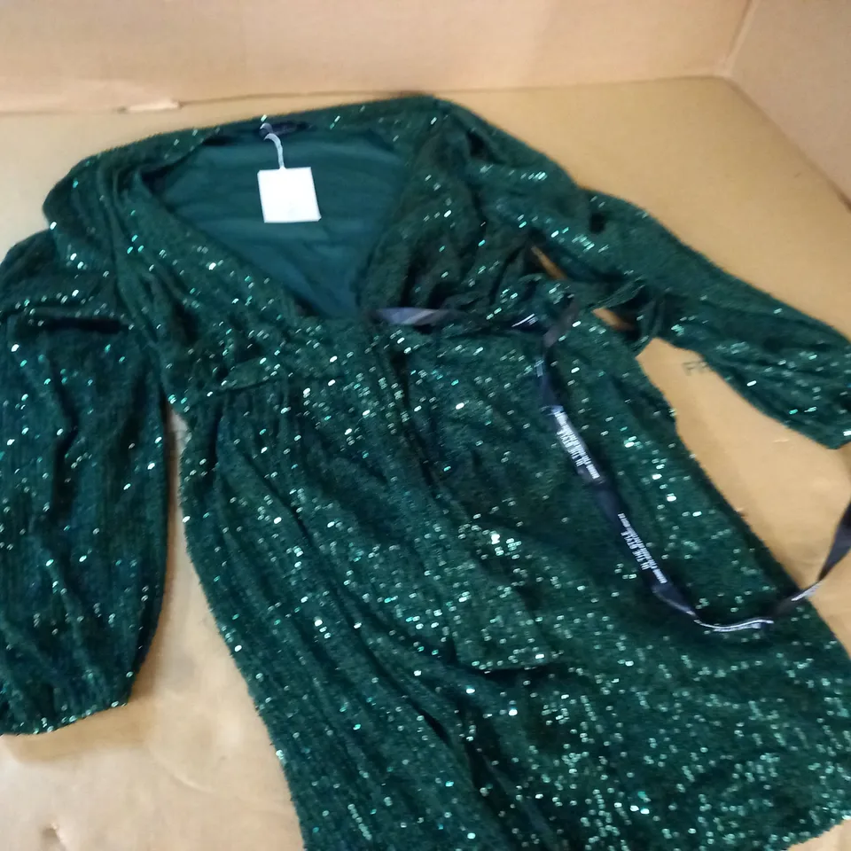 IN THE STYLE GEORGIA GREEN SEQUIN BALL BALLOON SLEEVE SKATER MINI DRESS - UK 14