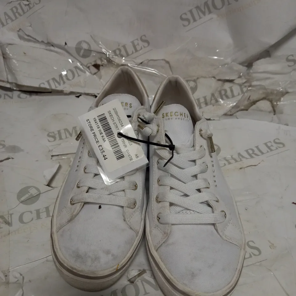PAIR OF SKECHERS STRETCH LACE WHITE TRAINERS - SIZE 4.5