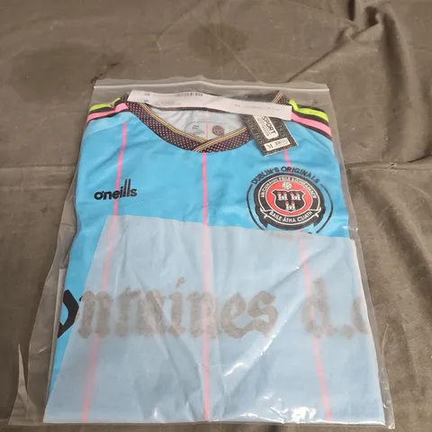 O'NEILLS DUBLIN GAELIC FOOTBALL JERSEY – BLUE WITH CREST, SIZE M