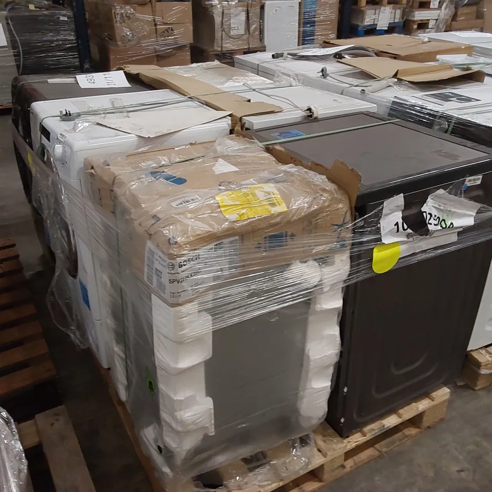 PALLET OF APPROXIMATELY 6 UNPROCESSED RAW RETURN WHITE GOODS TO INCLUDE;
