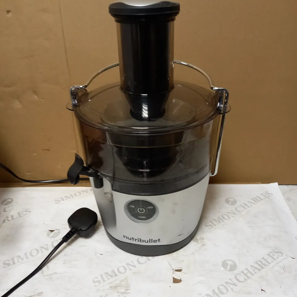 NUTRIBULLET 1558 JUICER PRO 