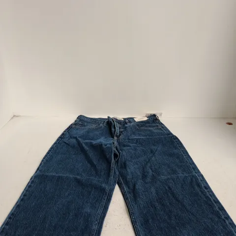 ABERCROMBIE & FITCH HIGH RISE LOOSE JEANS - UK SIZE 30 (US 30)