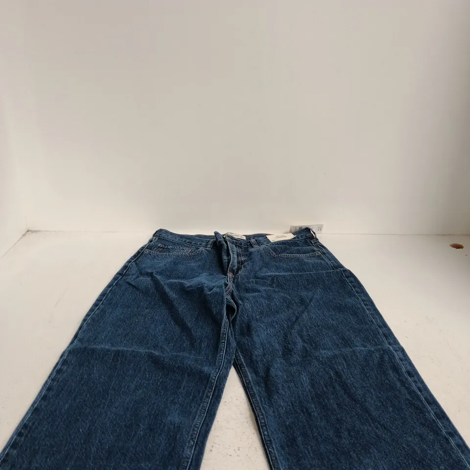 ABERCROMBIE & FITCH HIGH RISE LOOSE JEANS - UK SIZE 30 (US 30)