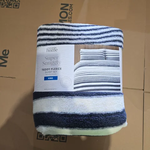 GEORGE HOME SUPER SNUGGLY TEDDY FLEECE DUVET SET WITH 2 PILLOWCASES KING WHITE/BLUE
