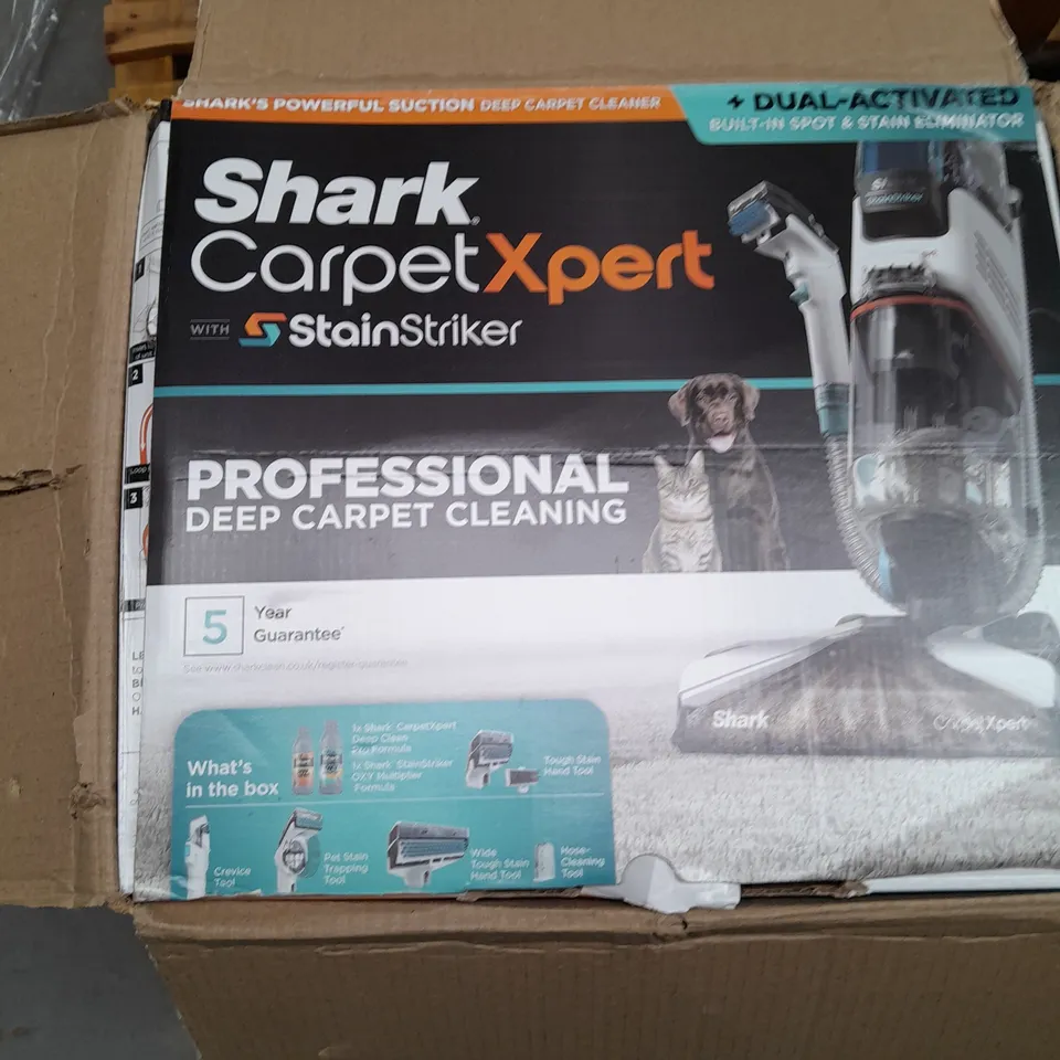 BOXED SHARK CARPET XPERT DEEP CARPET CLEANER & BUILT IN STAIN STRIKER EX200UK - COLLECTION ONLY