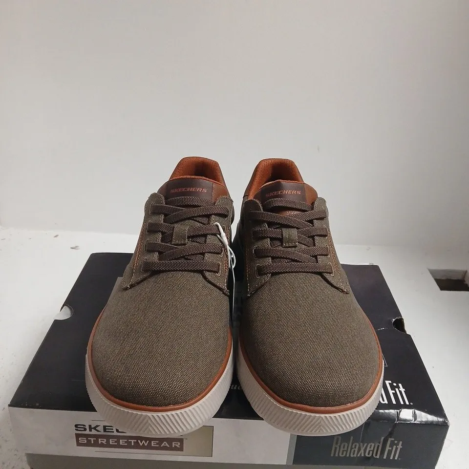 BOXED PAIR OF SKECHERS STREETWEAR MEN'S SHOES - BROWN/OLIVE CANVAS, UK 10