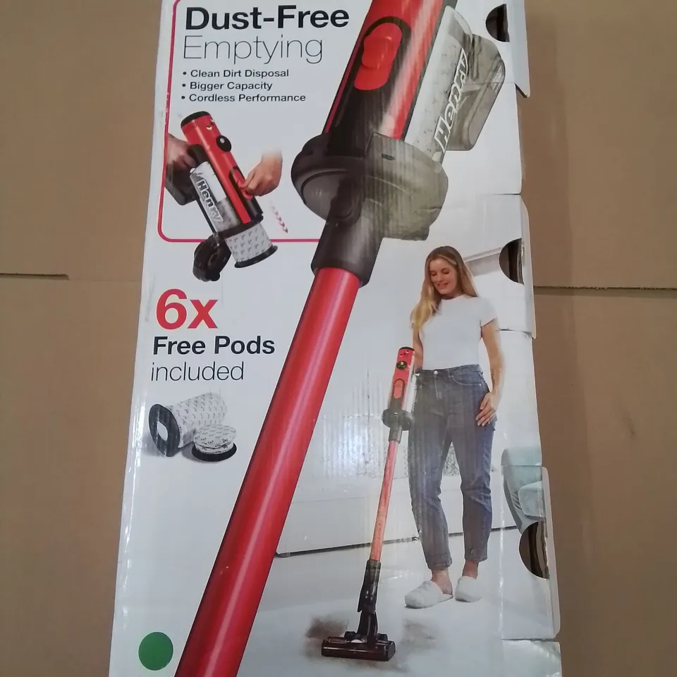 BOXED NUMATIC INTERNATIONAL NUMATIC HENRY QUICK CORDLESS VACUUM RRP £299