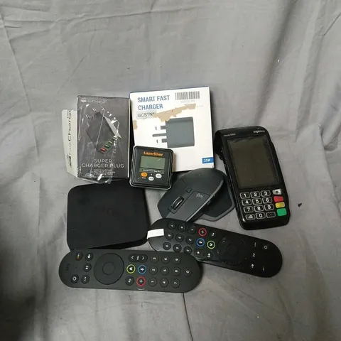 APPROXIMATELY 15 ASSORTED HOUSEHOLD ITEMS TO INCLUDE INGENICO MOVE 5000, SUPER FAST CHARGER, LOGITECH MOUSE, ETC