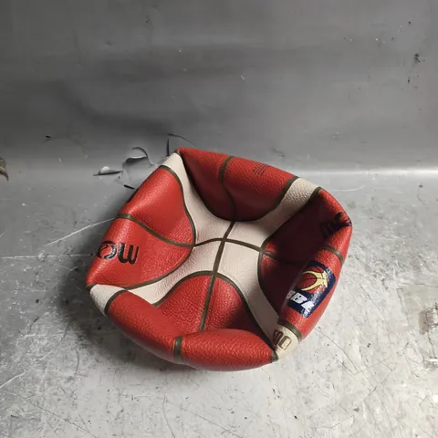 MOLTEN BASKETBALL