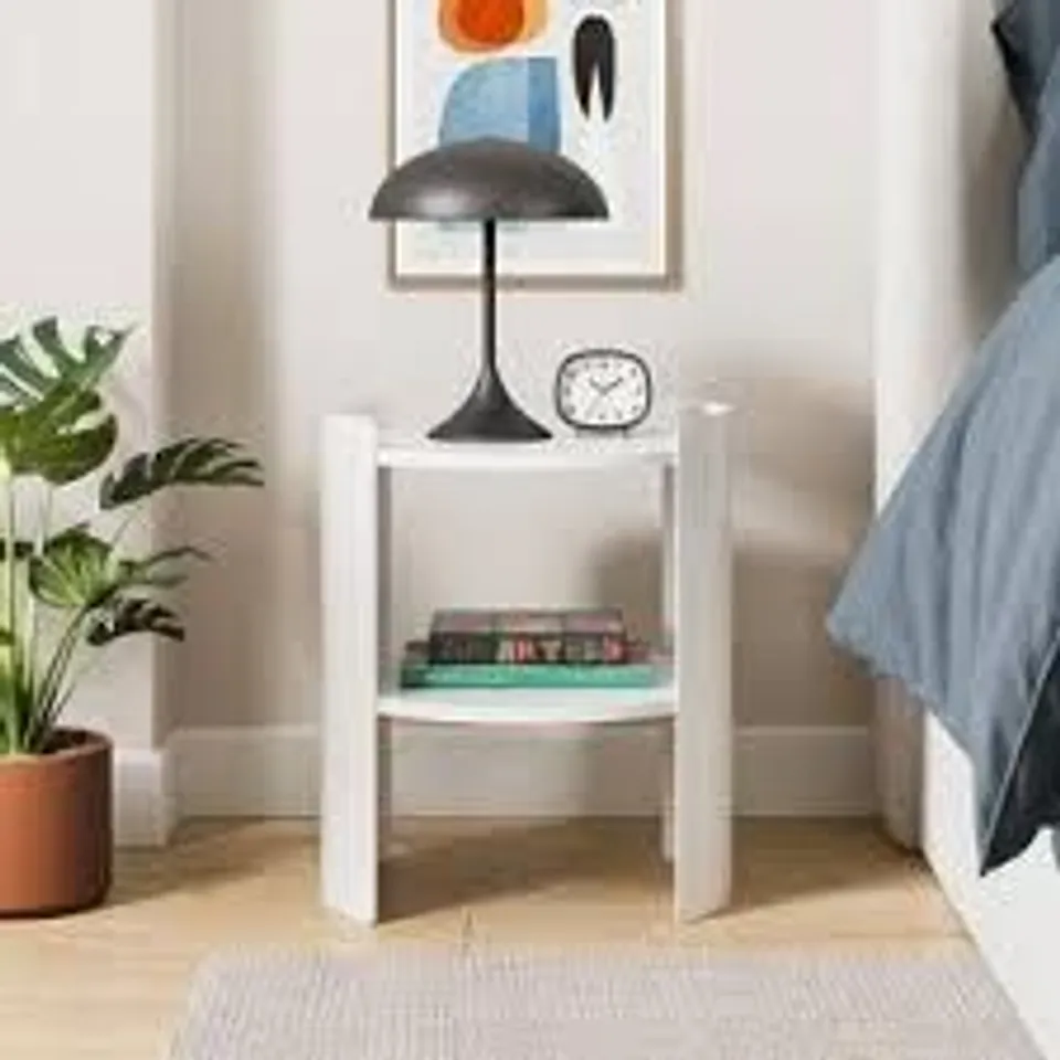 BOXED BENJI CIRCULAR BEDSIDE TABLE - WHITE(1 BOX)
