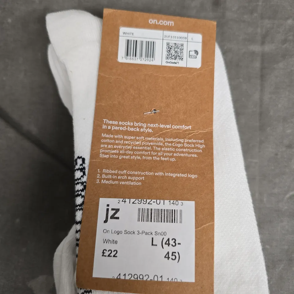 ON LOGO SOCK HIGH 3-PACK – WHITE, UK 9-10 (EU 43-45)